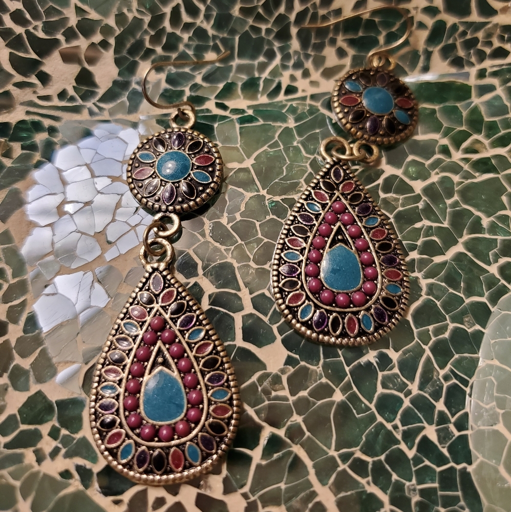 Colorful dangle earrings